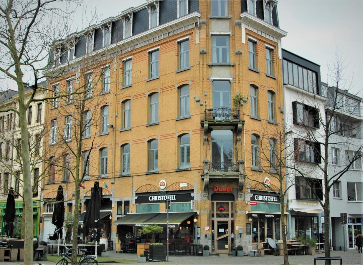 Sleep Inn - Black And Gold Loft Antwerp Cityview Exterior foto